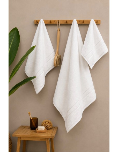 Premium Cotton 3-Piece Towel Set 600 GSM Premium Cotton 3-Piece Towel Set 600 GSM